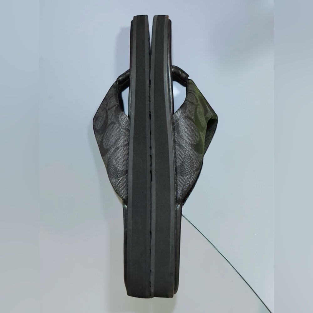 COACH Retail $128 Charcoal Signature “C” Coated Canvas Sandals. UNISEX. Size 43. - Picture 3 of 8